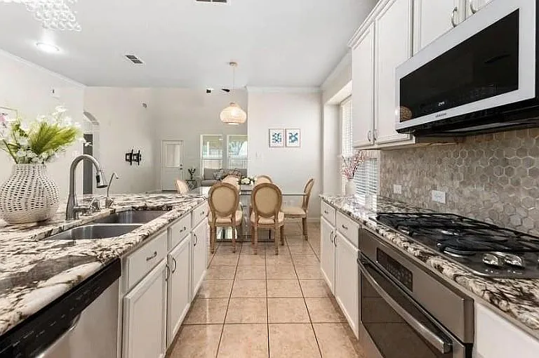 17715 Sauki Ln — Photo 5