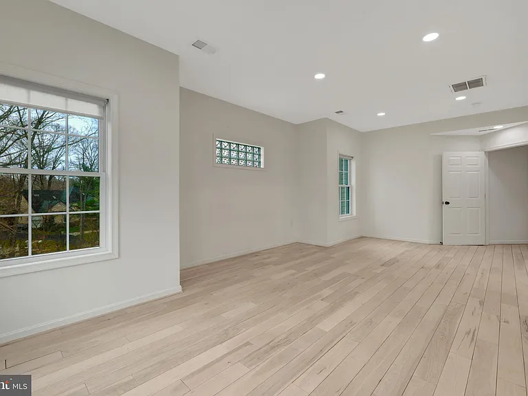 1108 Bellview Rd — Photo 17