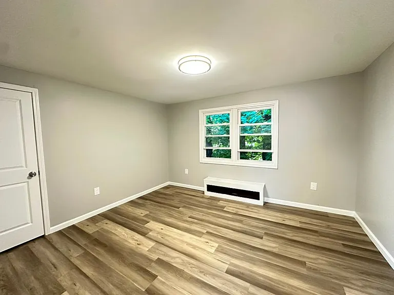478 Tremont Ave — Photo 6