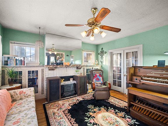 5th image of 2718 W Kiernan Ave