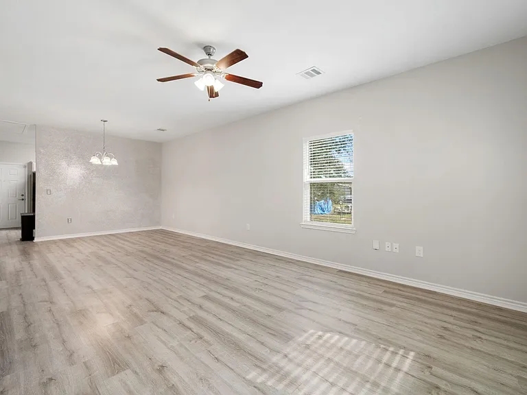 6927 David St — Photo 11