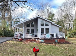 223 Laurel Dr, Fancy Gap, VA 24328