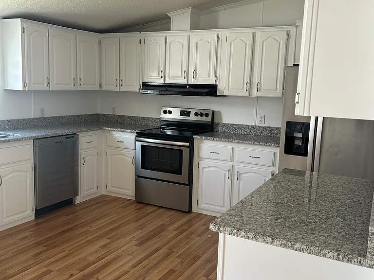 36427 Eunice Dr — Photo 6
