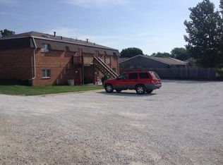 222 Shari Dr APT C, Peculiar, MO 64078