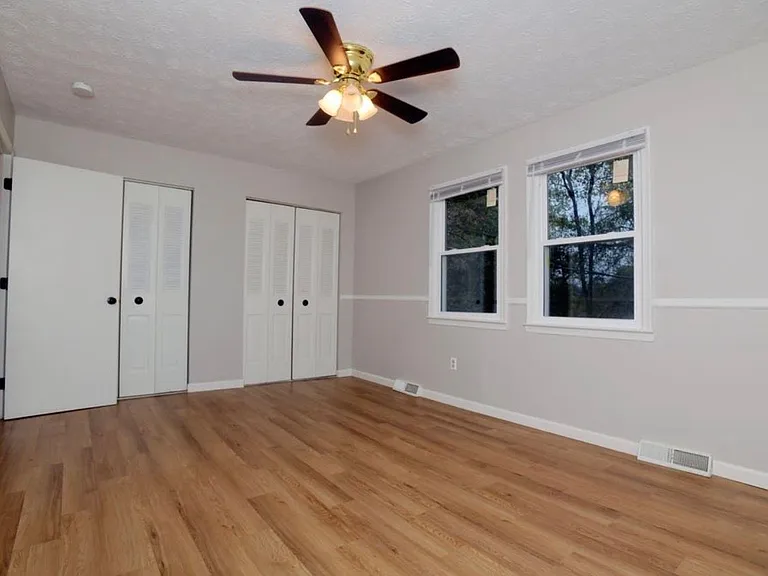 121 Eastern Hills Dr — Photo 12