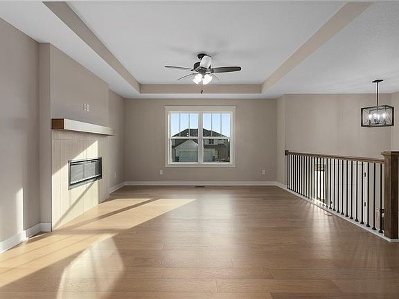 5th image of 1344 N Holland Ct