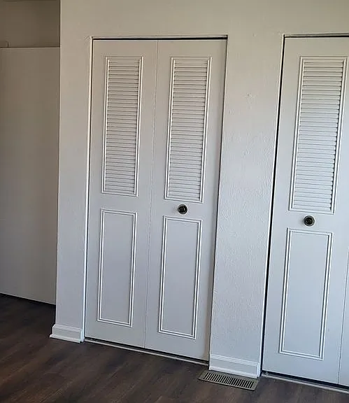 Yorktowne Apartments — Photo 37