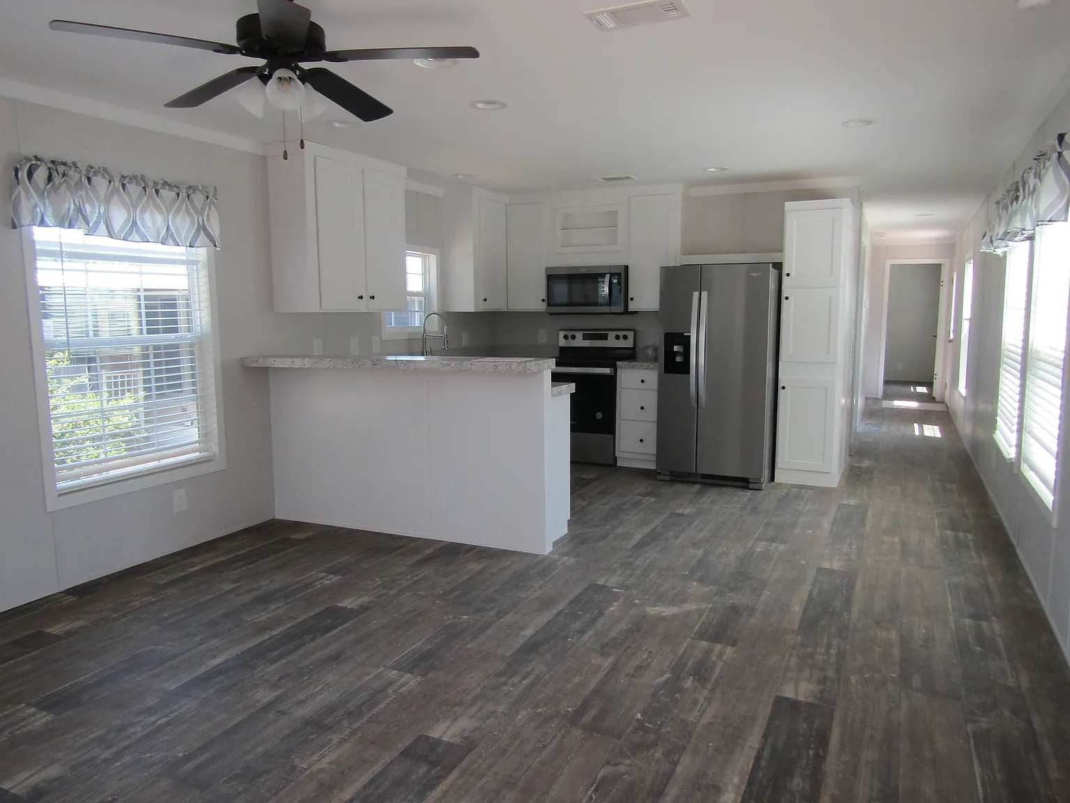 2 bed, 2.0 bath, 900 sqft, $1,500 — Photo 4
