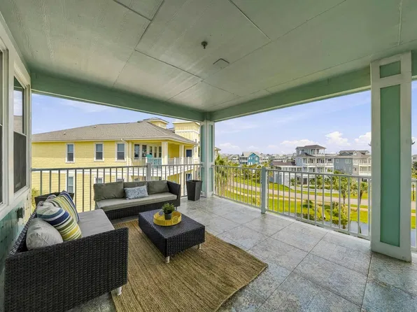 4121 Pointe West Dr Unit 301, Galveston, TX 77554