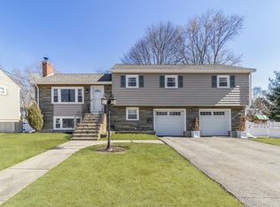 42 Livermore Rd, Waltham, MA 02451