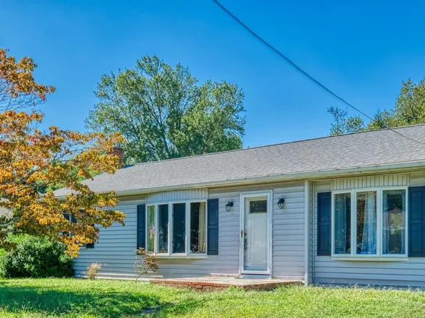 8384 Lockwood Rd, Pasadena, MD 21122