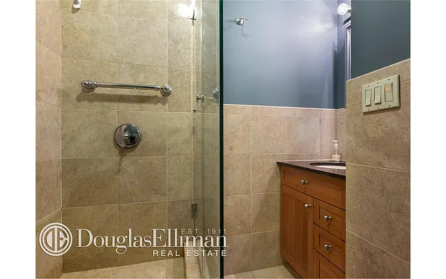 Rented by Douglas Elliman | media 29