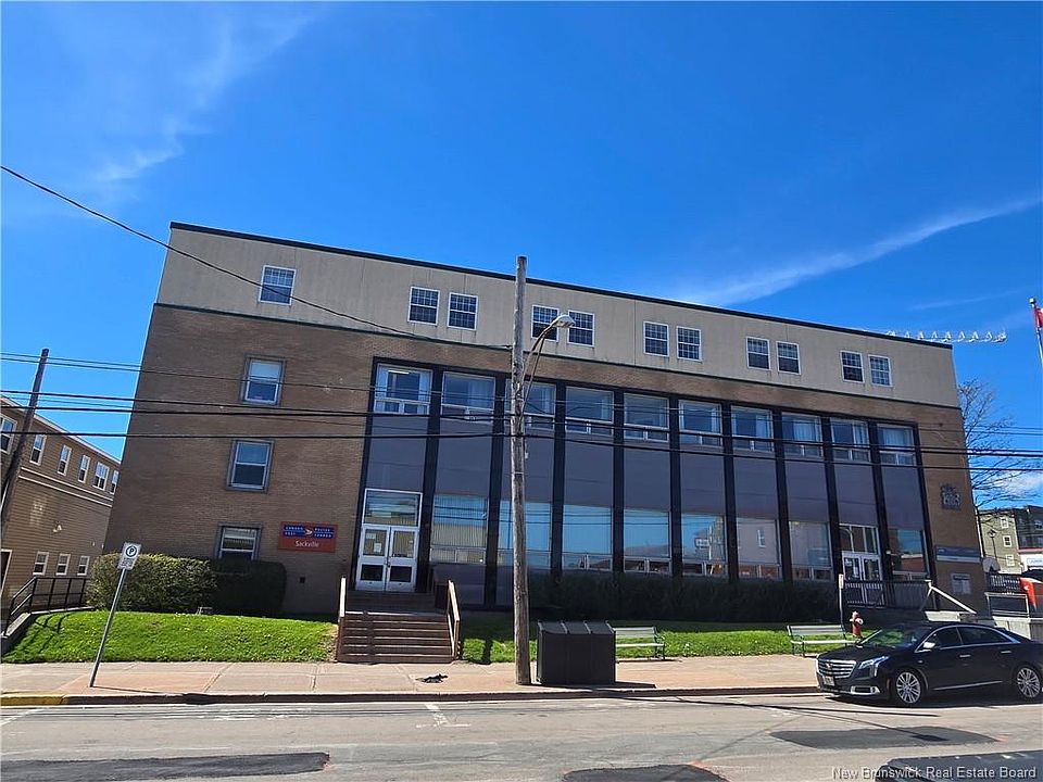 1st image of 86 Main St