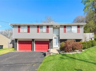 926 Cedarwood Dr, Pittsburgh, PA 15235
