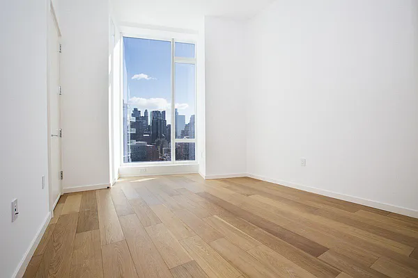 Rented by Nest Seekers International | media 81