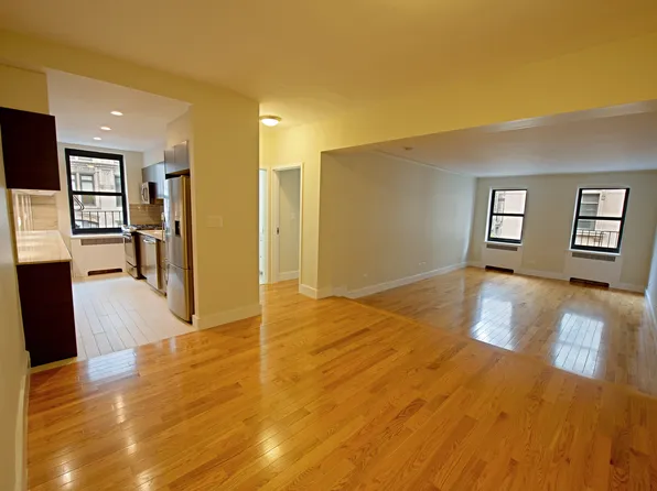 8 Gramercy Park South image 1 of 4