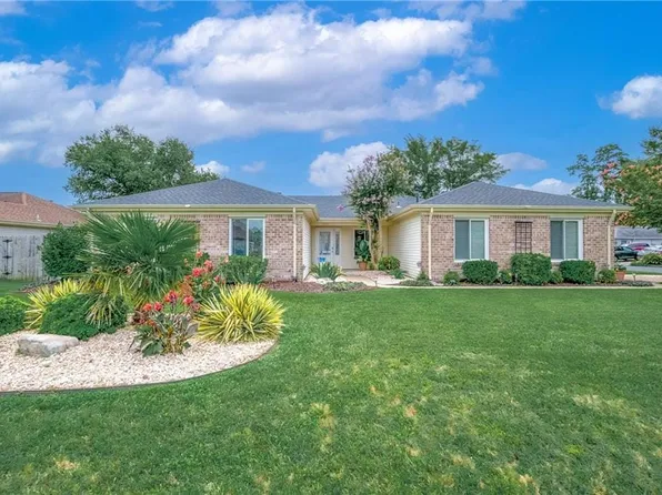 1600 Forest Fern Cir, Virginia Beach, VA 23454