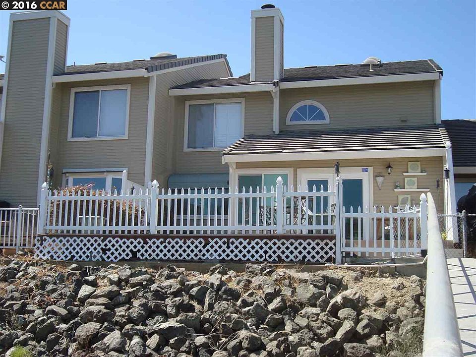 1st image of 270 Heron Dr