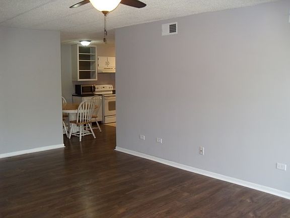 5th image of 1616 Richmond Cir Unit 204