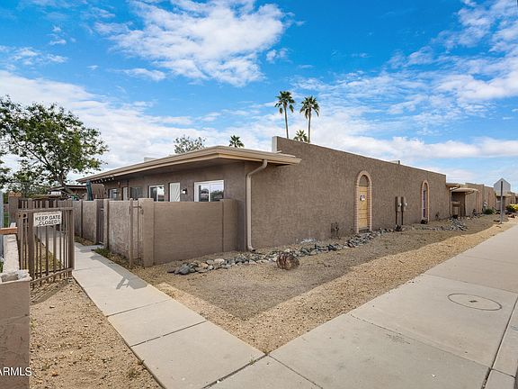 2nd image of 925 W PEORIA Avenue #19