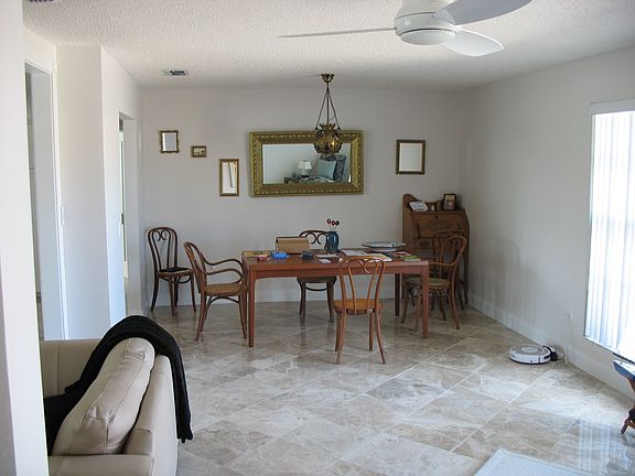 4th image of 16 Crazy Horse Ct