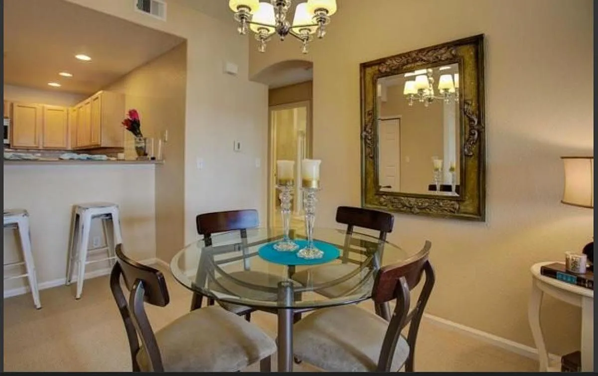 1703 Whitehall Dr — Photo 4