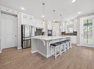 866 Sendero Trl, Conroe, TX 77304