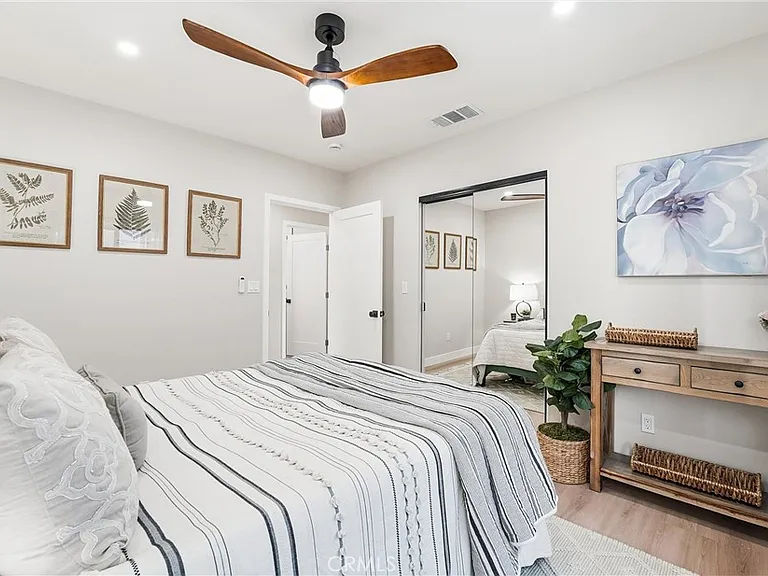4523 Lexington Ave — Photo 18
