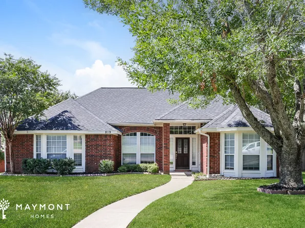 819 Crooked Creek Ln, Desoto, TX 75115
