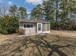 706 Tampa Rd, Forked River, NJ 08731