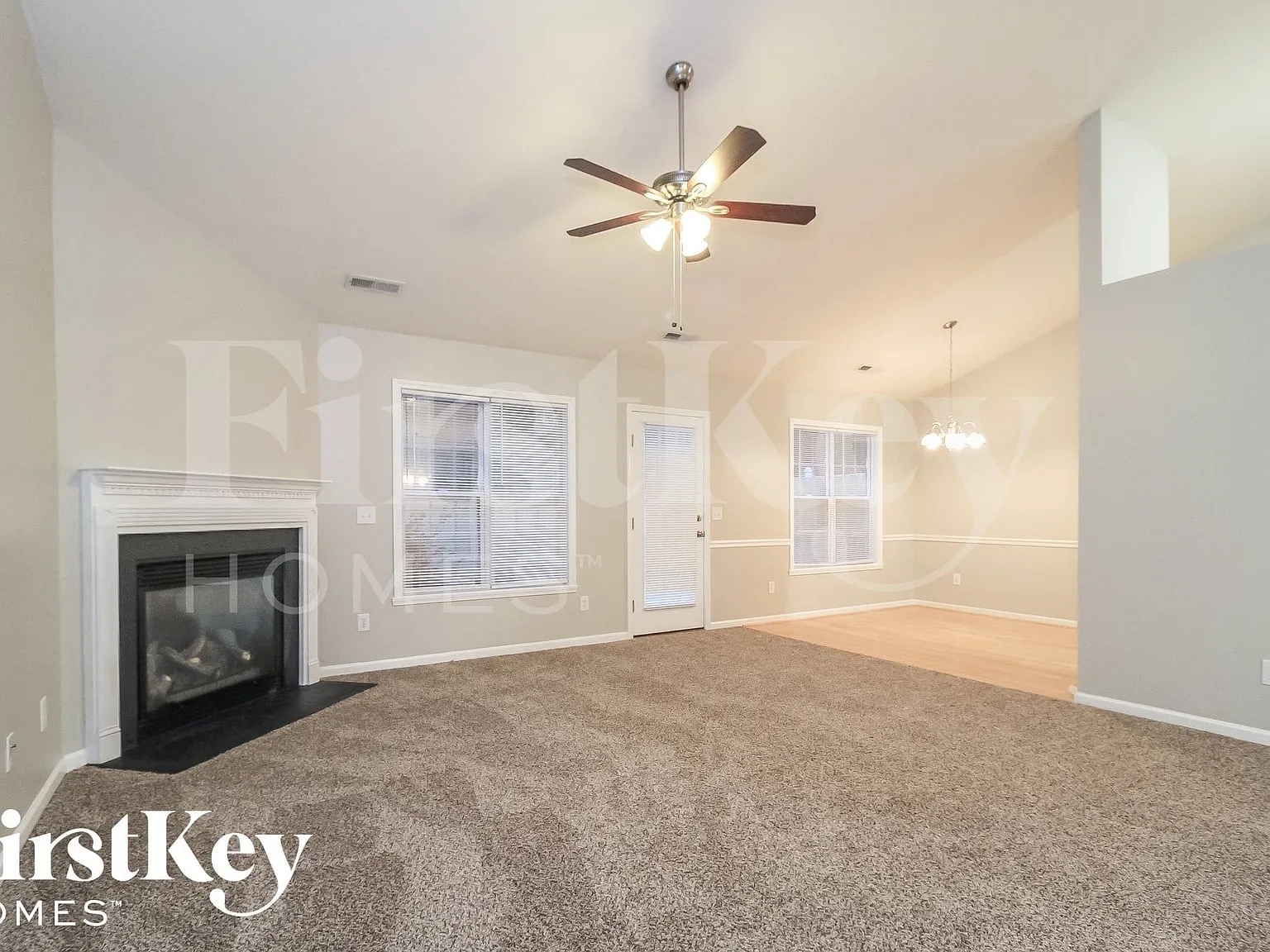 3 bed, 2.0 bath, 1500 sqft, $1,790 — Photo 3
