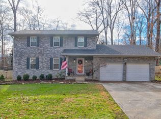 7925 Castlecomb Rd, Powell, TN 37849