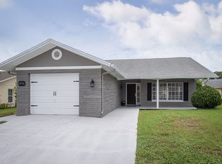 10731 Los Santos Dr, Port Richey, FL 34668