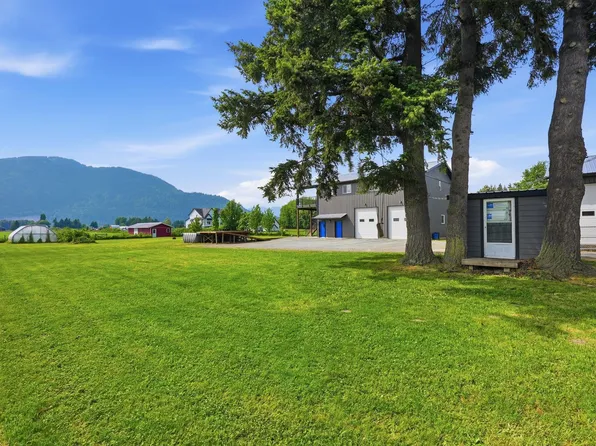 6155 Blackburn Rd, Chilliwack, BC V2R 4N9