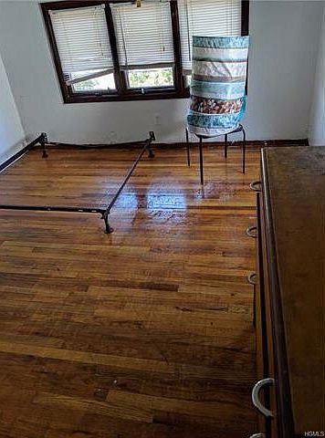 1st image of 70 Washington Ave APT 1