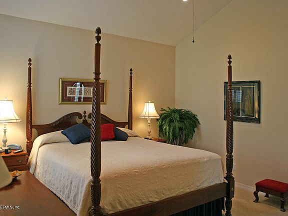 5th image of 109 Laurel Ct