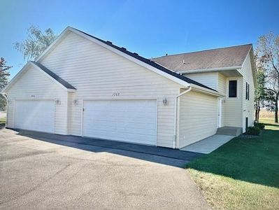 1053 Prairie View Dr SW, Hutchinson, MN, 55350