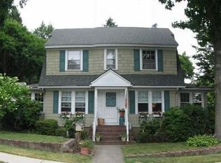 137 Magnolia Ave, Cresskill, NJ 07626