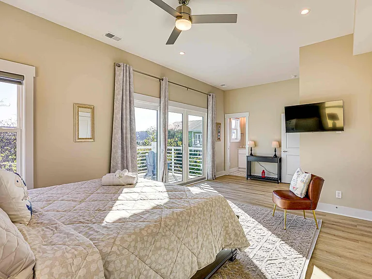 211 Annie Dr — Photo 24