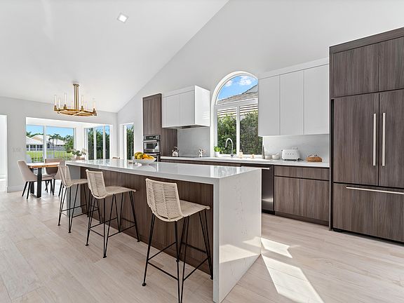 2nd image of 2342 Saratoga Bay Drive