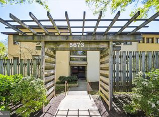 5673 Harpers Farm Rd UNIT B, Columbia, MD 21044