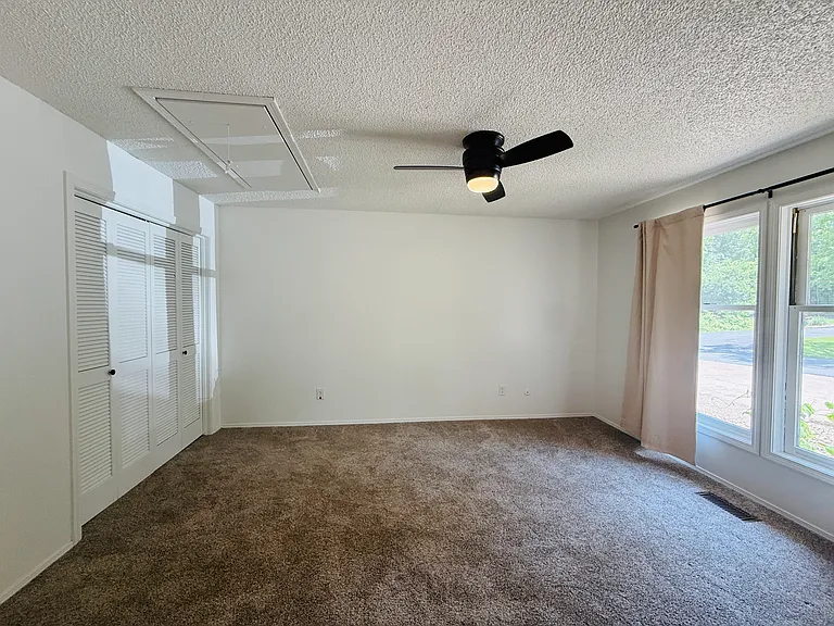 4 Chandler Ln — Photo 27