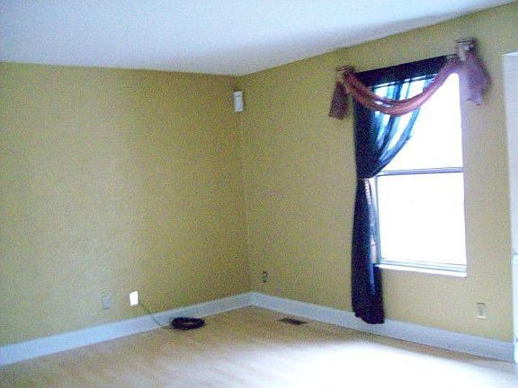 3rd image of 8709 Olde Colony Trl APT 25