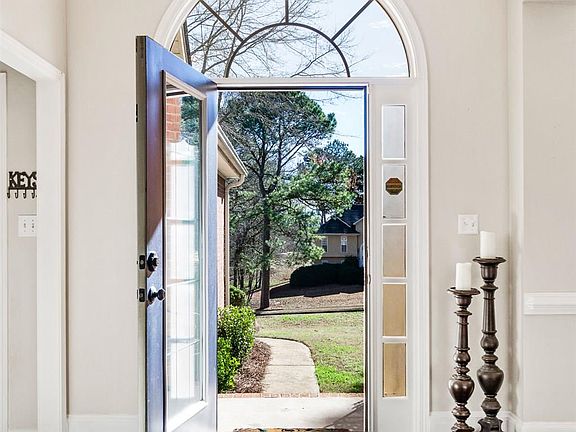 4th image of 729 Euel Dr