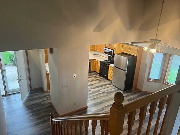 5th image of 5840 141st Ln NW