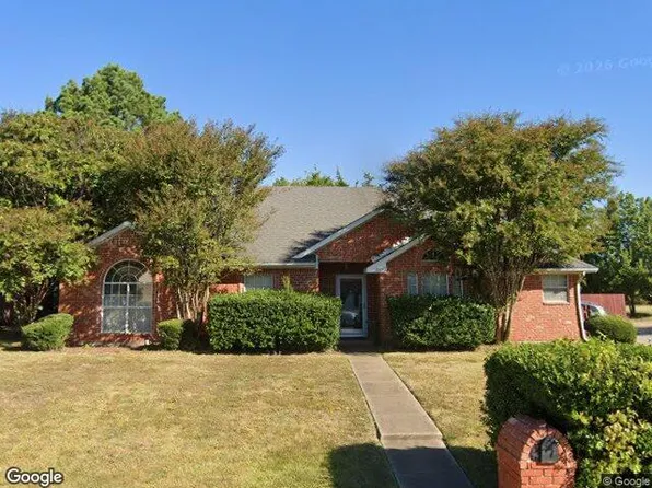 1702 La Fontaine Ln, Greenville, TX 75402