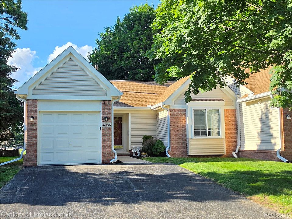 1st image of 37186 Amhurst Dr #5