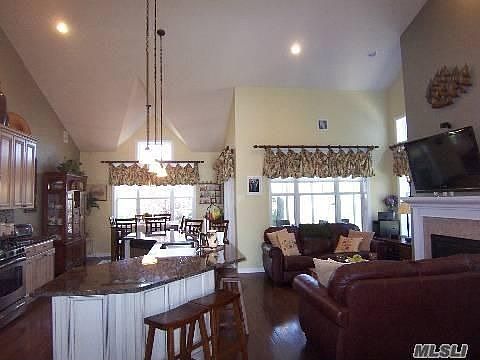 2nd image of 22 Concerto Ct