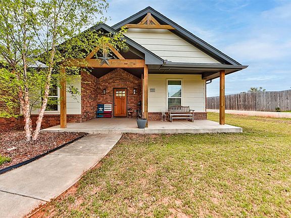 2nd image of 2390 County Road 1262