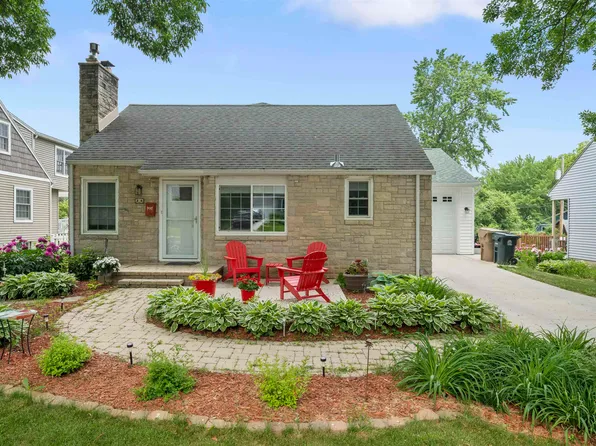 34 S Hillside Ter, Madison, WI 53705